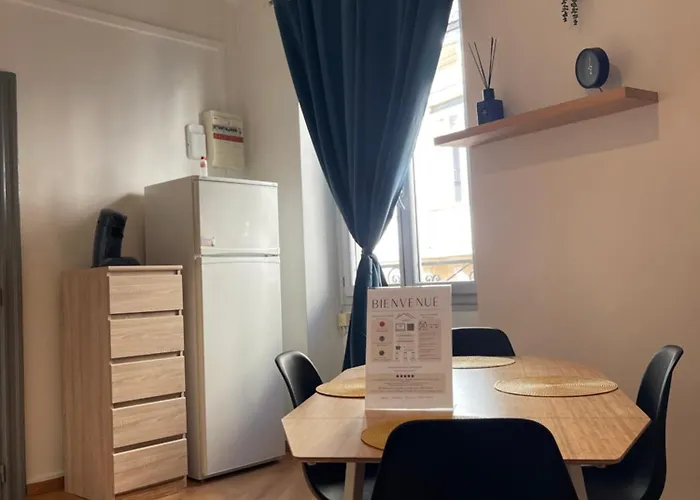 Blue Arena - Hyper Centre *